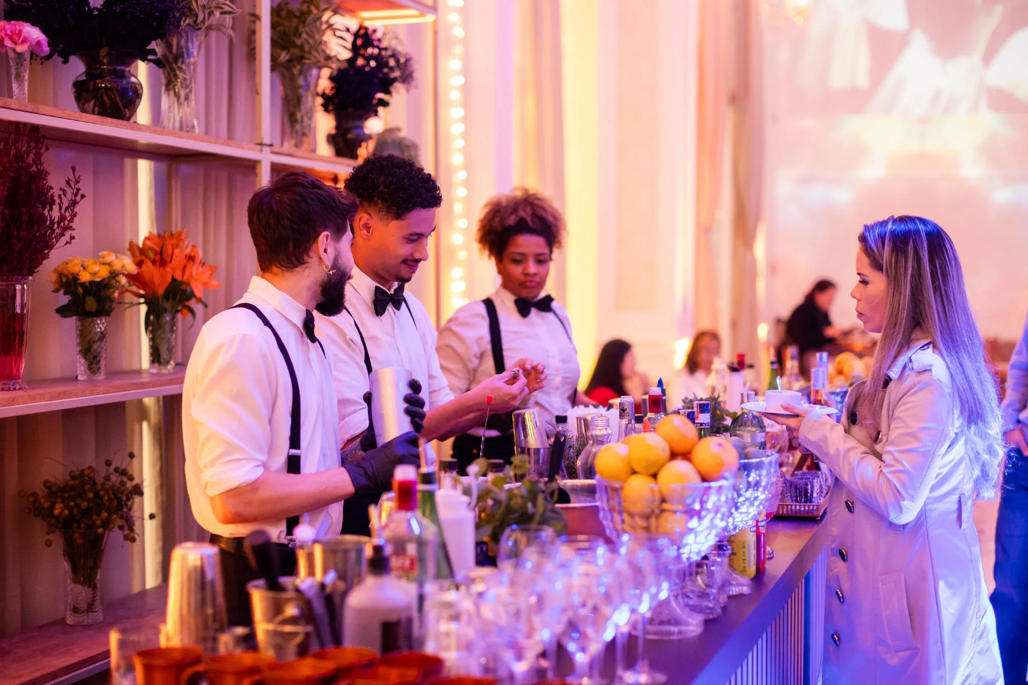 Momento de celebração no Tulipas Buffet, espaço para eventos em São Paulo